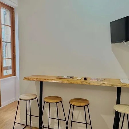 Le Number, Modernes Au Coeur De Et A 1 Minute Du Centre-historique A Pied Sarlat-la-Canéda